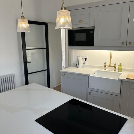 Luxury High Street Apartment Моффат Екстер'єр фото